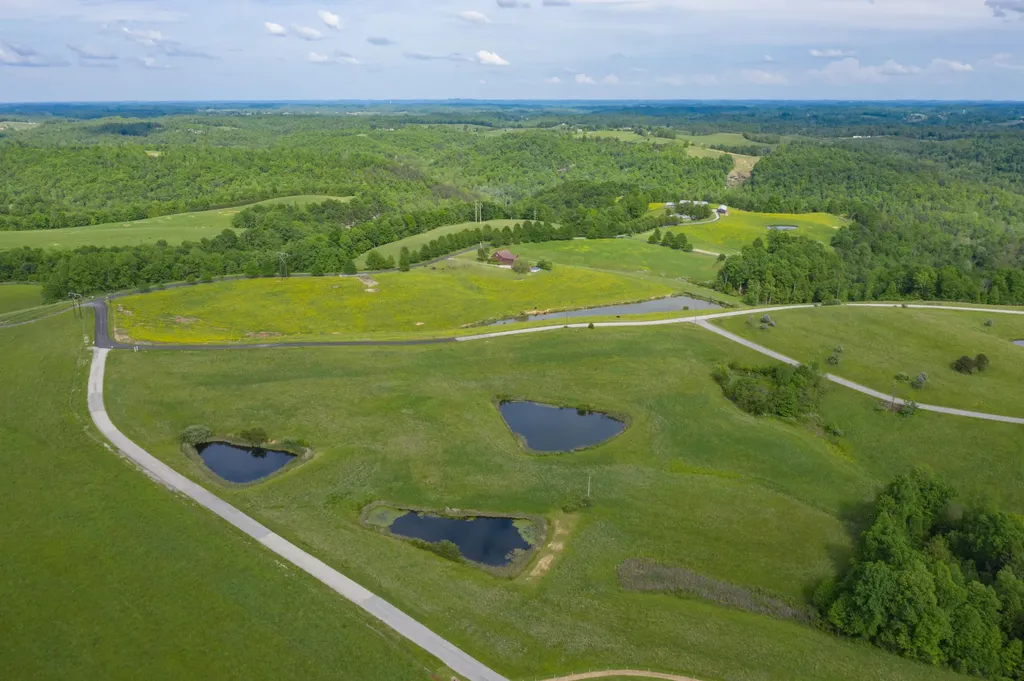 135 Hemlock Drive Morehead KY 40351