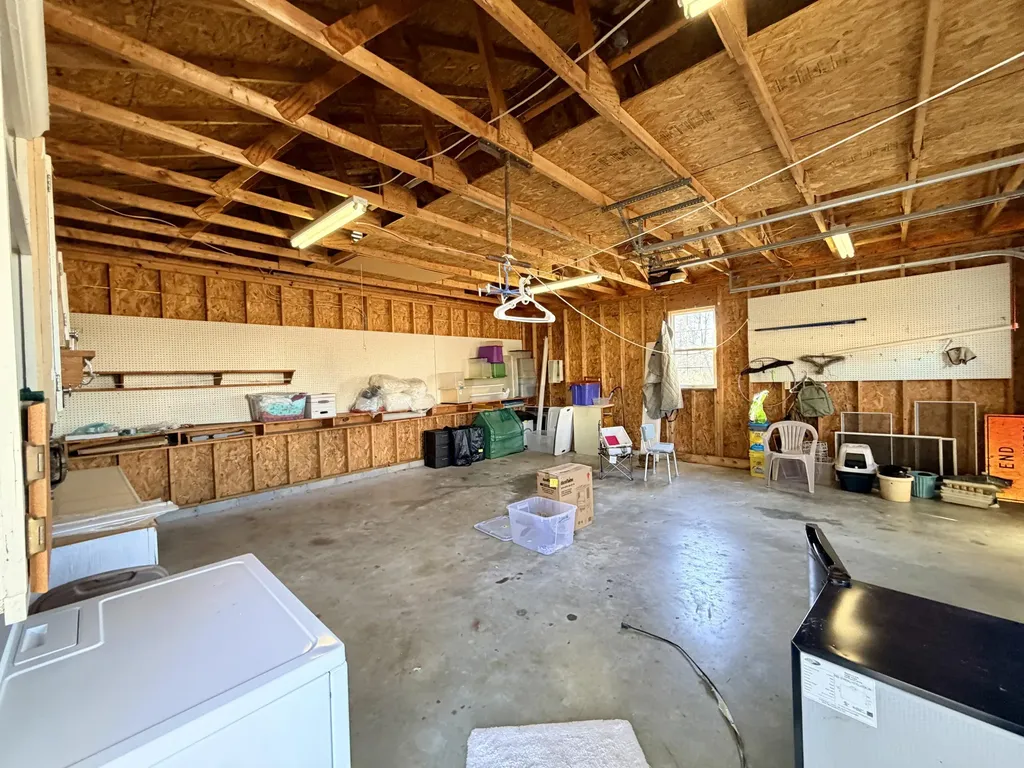 553 Mc Guire Avenue Beattyville KY 41311