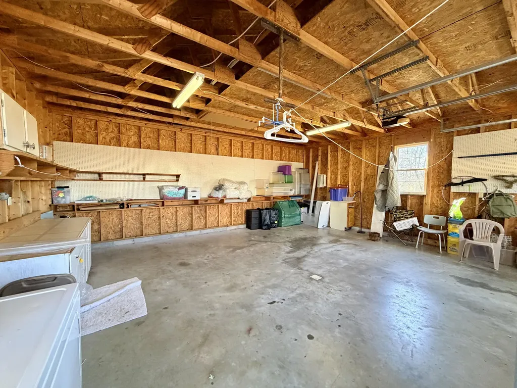 553 Mc Guire Avenue Beattyville KY 41311