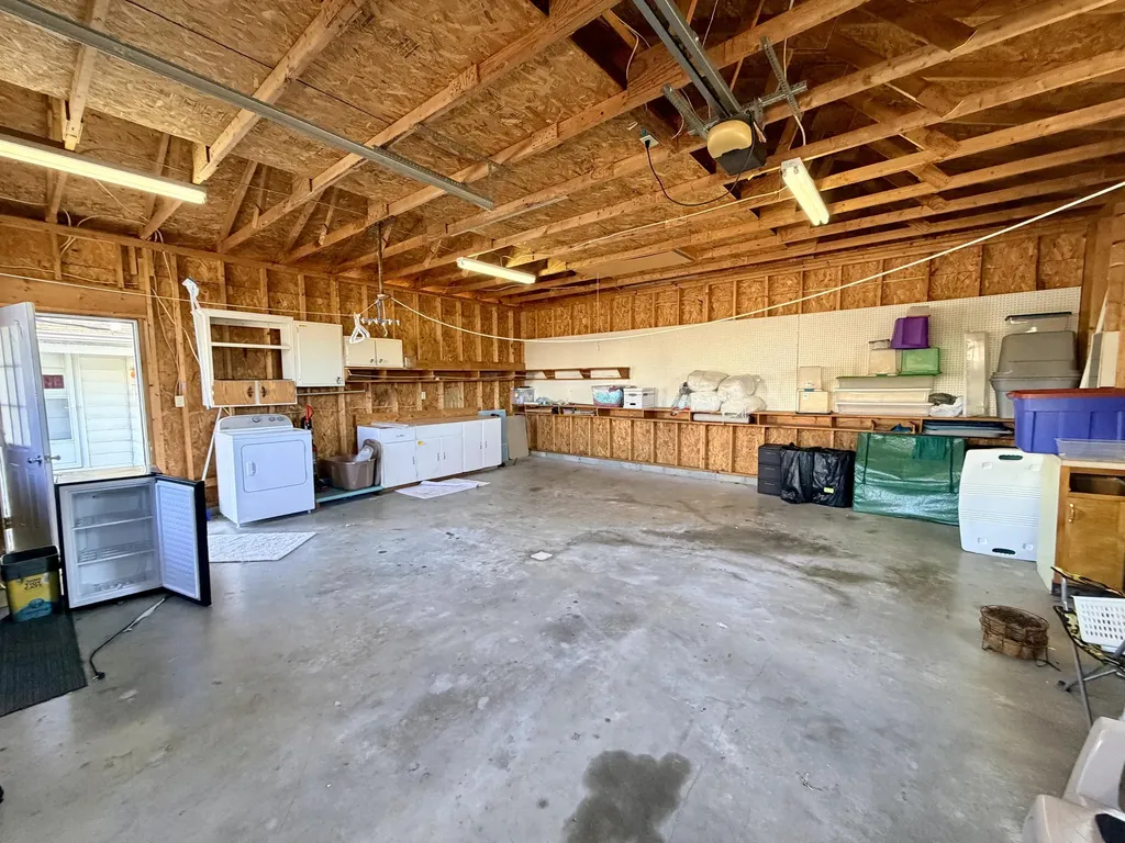 553 Mc Guire Avenue Beattyville KY 41311
