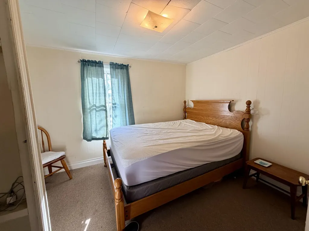 553 Mc Guire Avenue Beattyville KY 41311