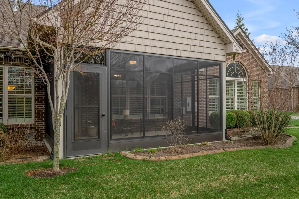 528 Lorenzo Place Lexington KY 40509