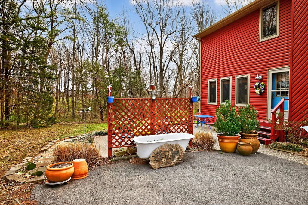 3969 Fall Lick Road Lancaster KY 40444
