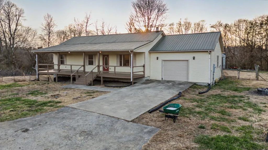 1911 Trapp-goffs Corner Road Winchester KY 40391