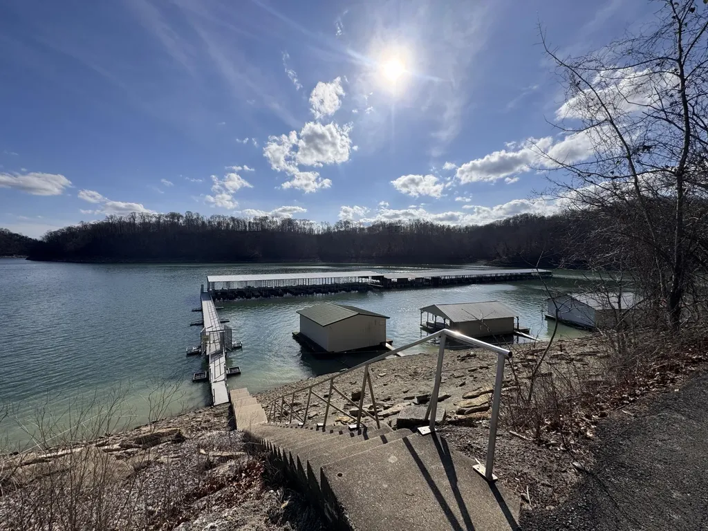 26 Arrowhead Lane Jamestown KY 42629