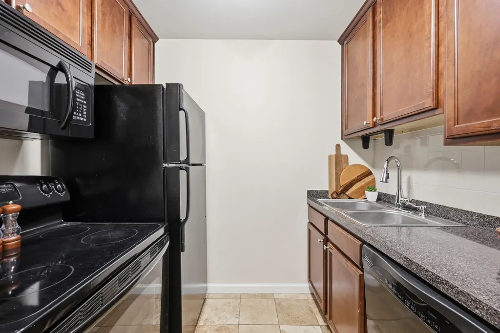 125 Forest Avenue Lexington KY 40508