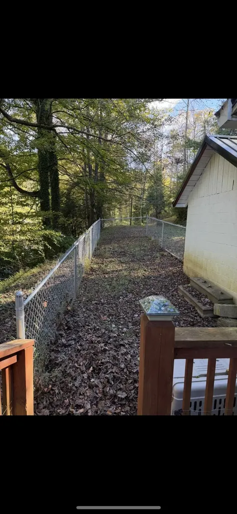 268 State Highway 290 Mckee KY 40447