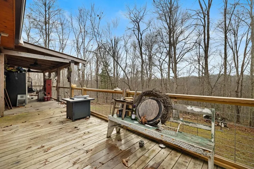 501 Baker Barr Road Beattyville KY 41311