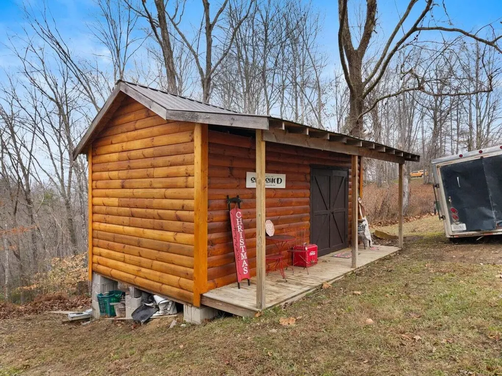 501 Baker Barr Road Beattyville KY 41311