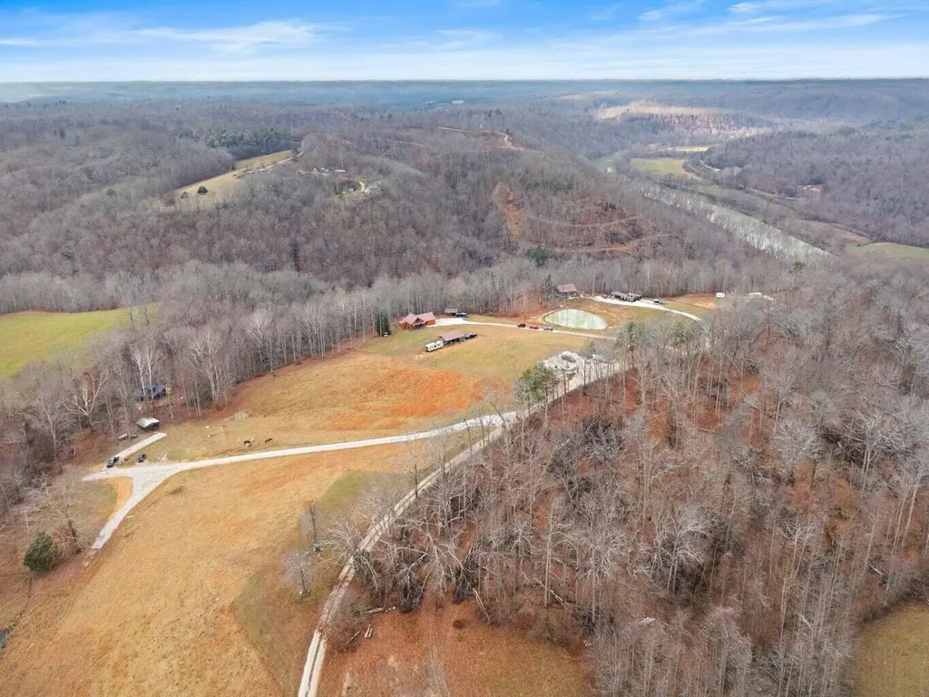 501 Baker Barr Road Beattyville KY 41311