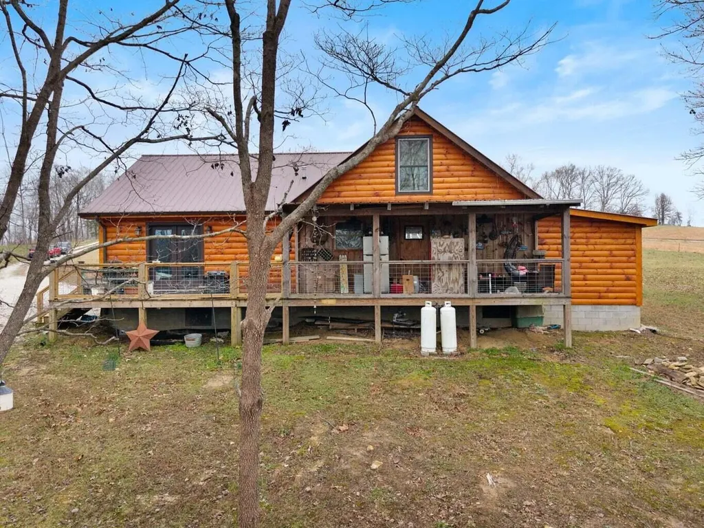 501 Baker Barr Road Beattyville KY 41311