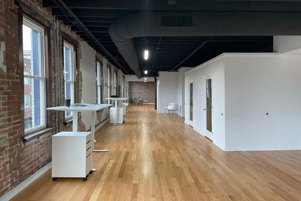 161 Limestone Lexington KY 40507