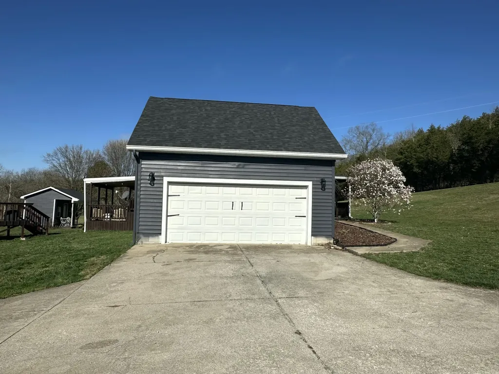 2461 John Watts Road Nicholasville KY 40356