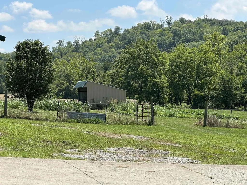 2461 John Watts Road Nicholasville KY 40356