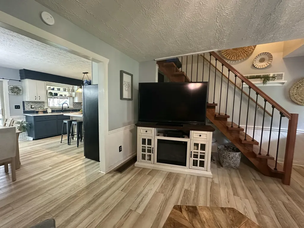 2461 John Watts Road Nicholasville KY 40356