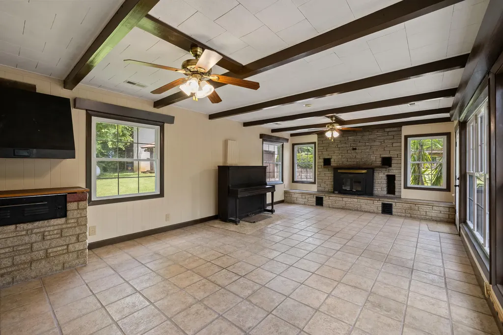 8710 Adams Lane Lexington KY 40515