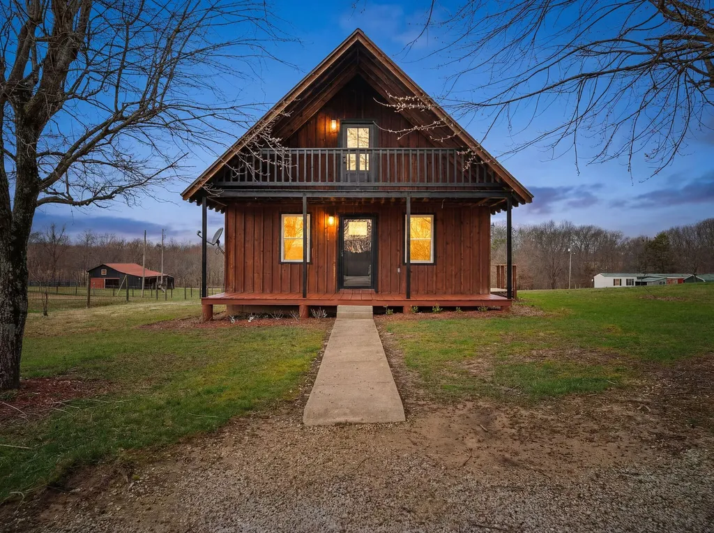 800 Pine Hill Road Jeffersonville KY 40337