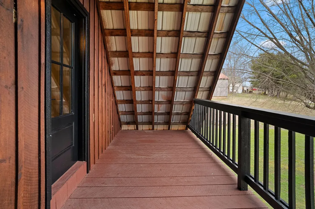 800 Pine Hill Road Jeffersonville KY 40337