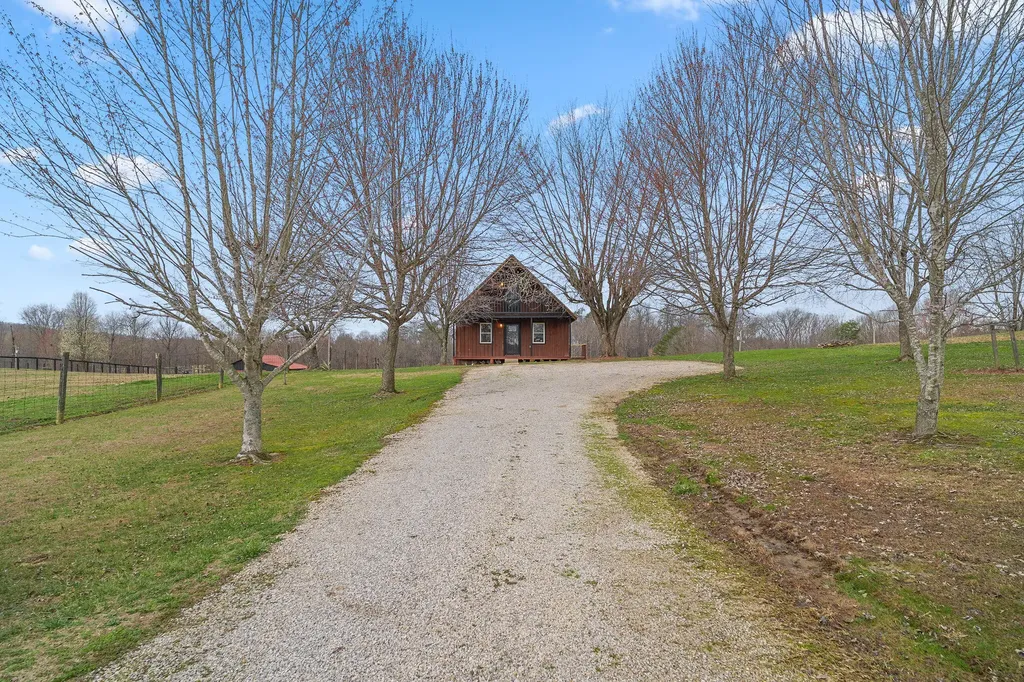 800 Pine Hill Road Jeffersonville KY 40337