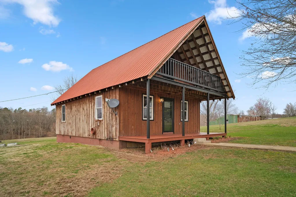 800 Pine Hill Road Jeffersonville KY 40337