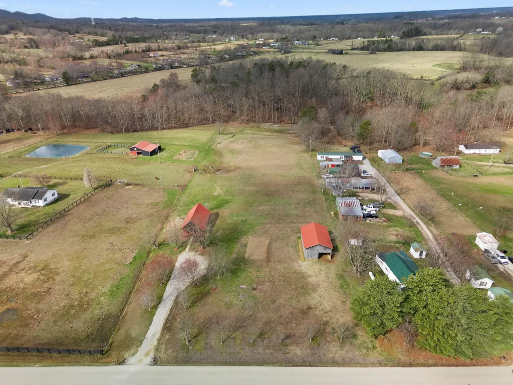 800 Pine Hill Road Jeffersonville KY 40337