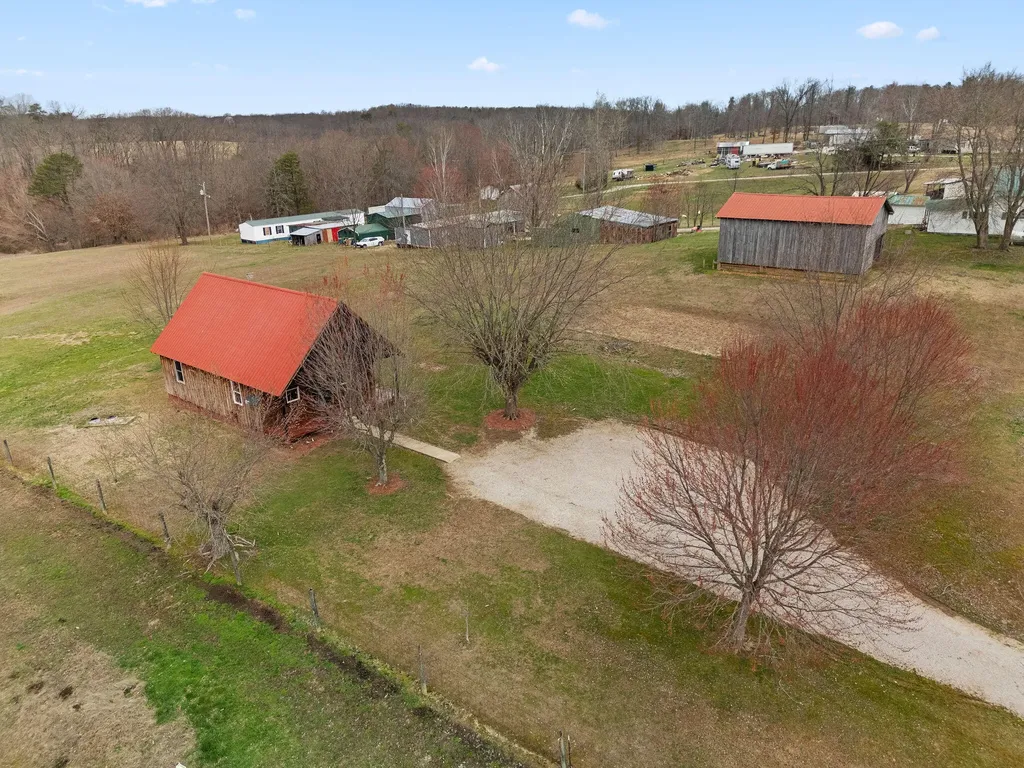 800 Pine Hill Road Jeffersonville KY 40337