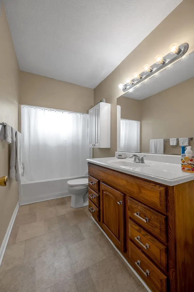 1312 Jannelle Court Lexington KY 40517