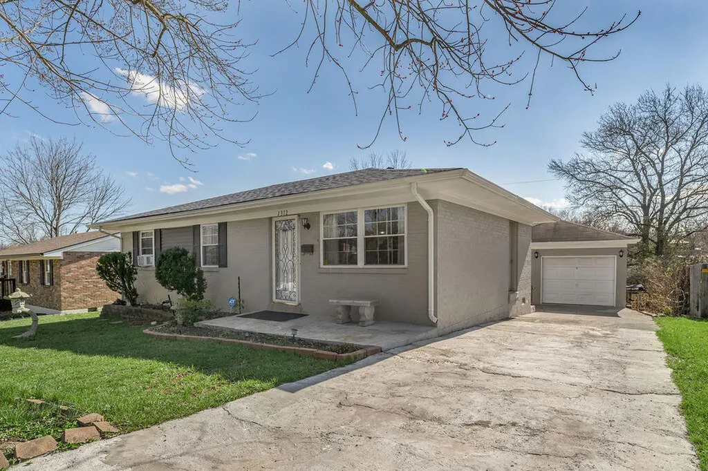 1312 Jannelle Court Lexington KY 40517