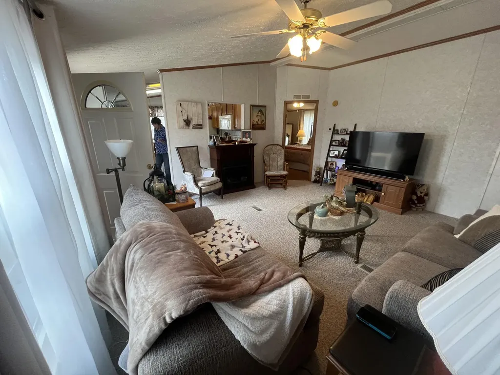 3275 Chance Road Columbia KY 42728