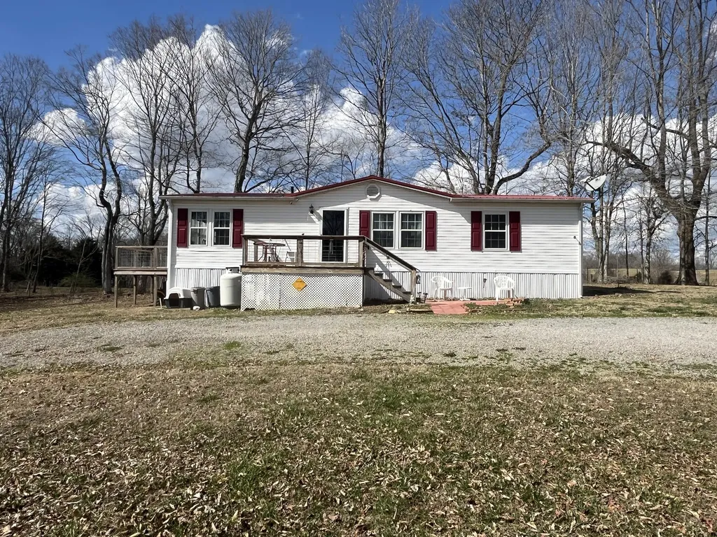 3275 Chance Road Columbia KY 42728