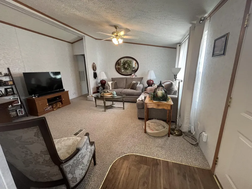 3275 Chance Road Columbia KY 42728