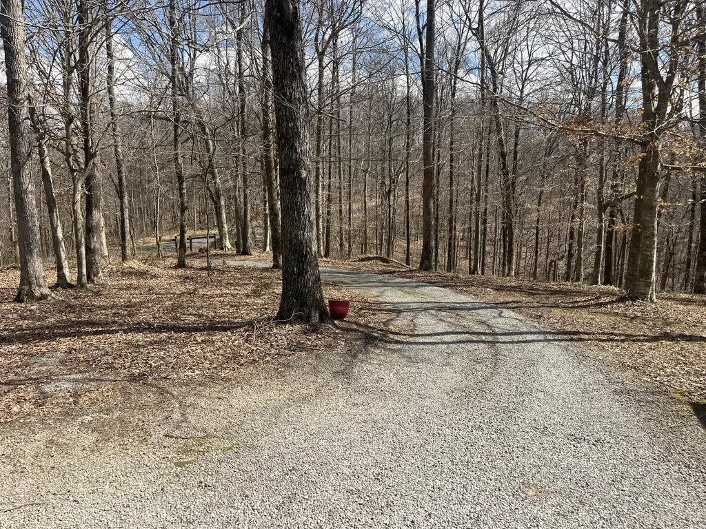 3275 Chance Road Columbia KY 42728