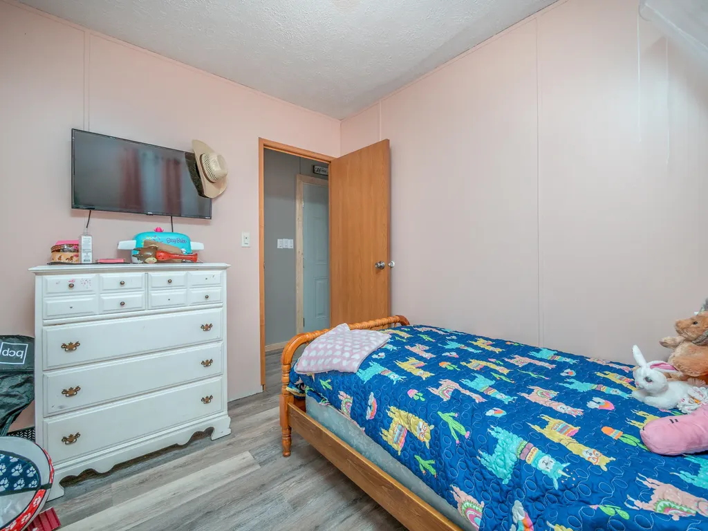 2029 Kentucky 1693 Wellington KY 40387