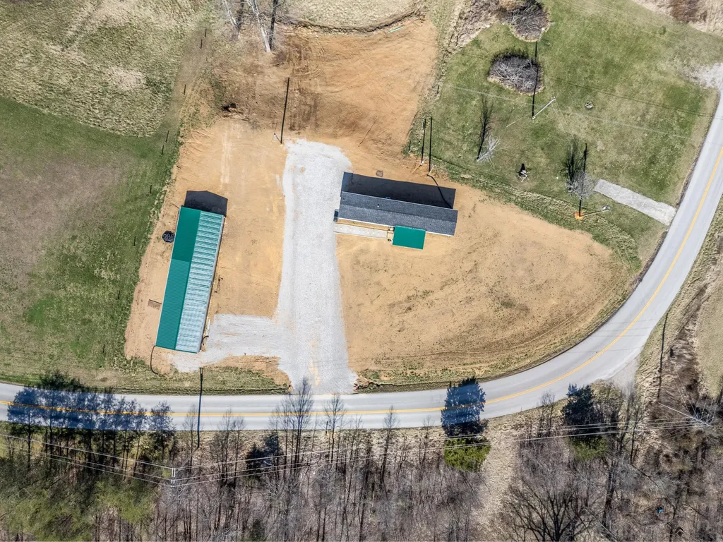 2029 Kentucky 1693 Wellington KY 40387