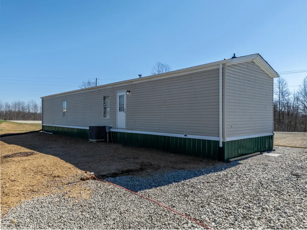 2029 Kentucky 1693 Wellington KY 40387