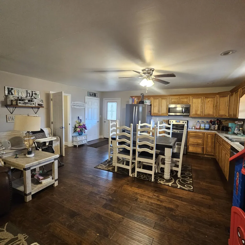 305 Poplar Hollow Road London KY 40744