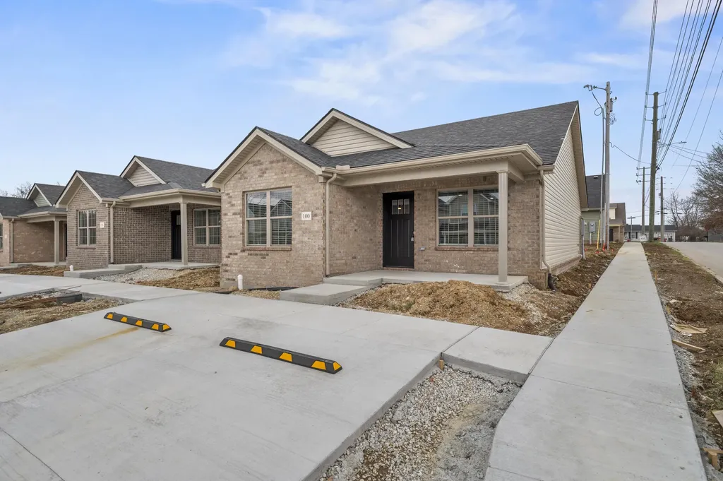 100, 106, 112, 118, 124 Harvest Bend Trail Berea KY 40403
