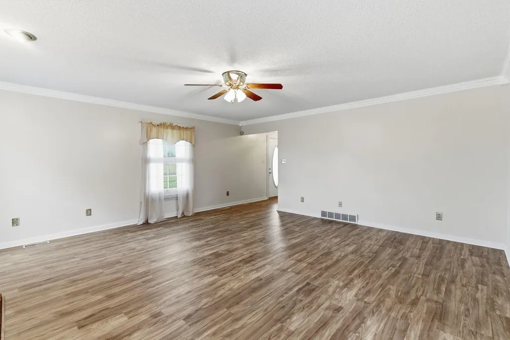 500 Natures Pointe Drive Somerset KY 42503
