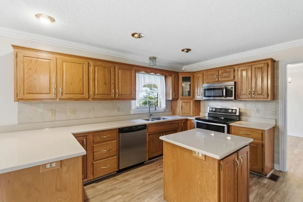 500 Natures Pointe Drive Somerset KY 42503