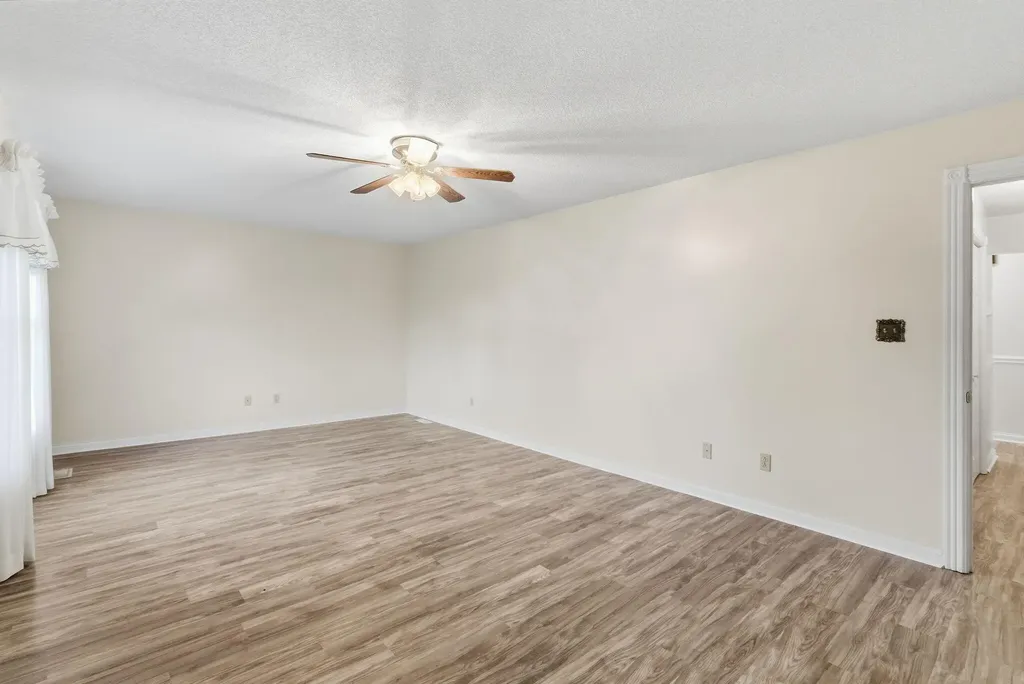 500 Natures Pointe Drive Somerset KY 42503