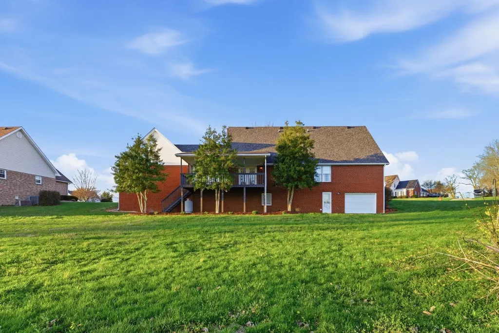 500 Natures Pointe Drive Somerset KY 42503
