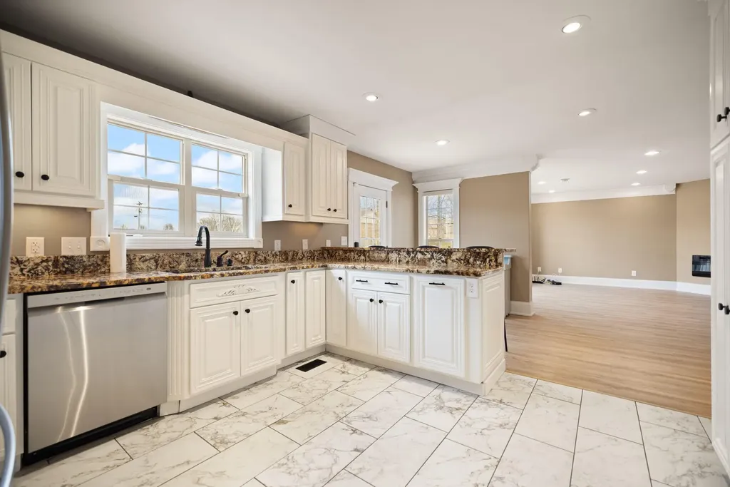 207 Lake Cliff Drive Somerset KY 42503