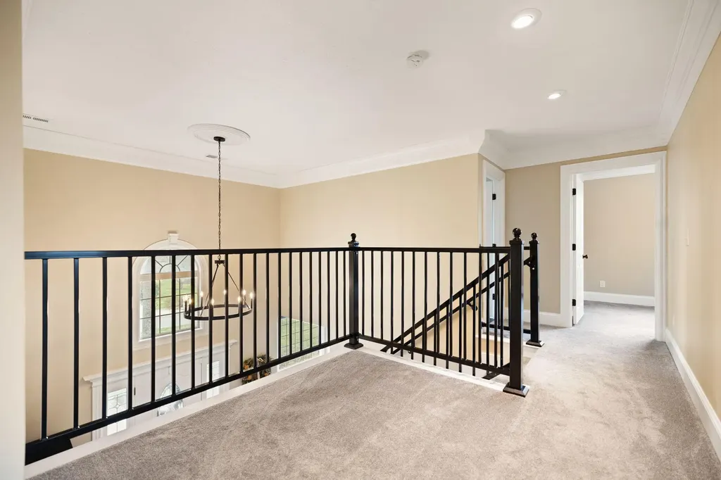 207 Lake Cliff Drive Somerset KY 42503
