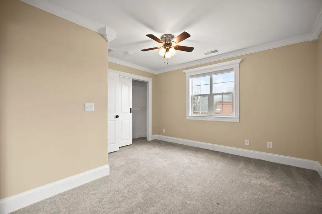 207 Lake Cliff Drive Somerset KY 42503