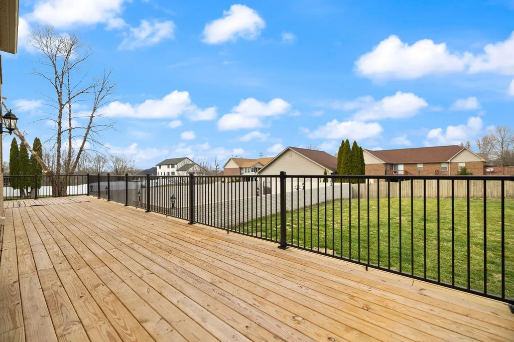 207 Lake Cliff Drive Somerset KY 42503