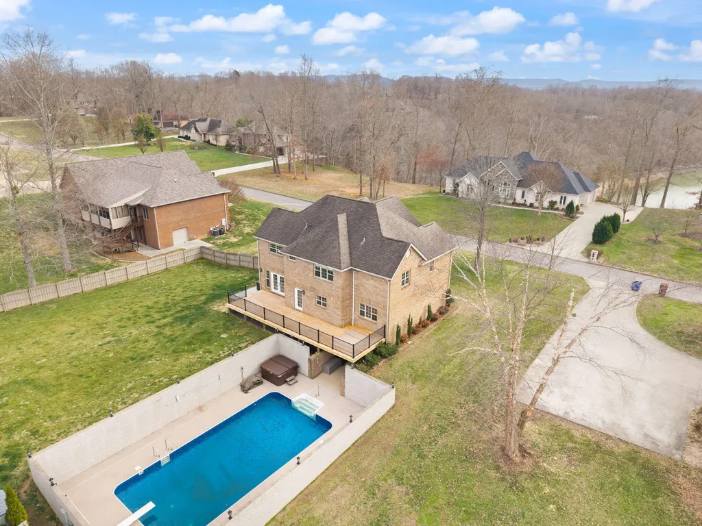 207 Lake Cliff Drive Somerset KY 42503
