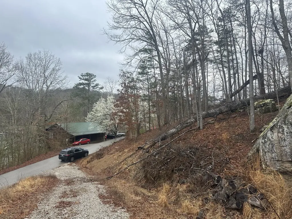 974 Cliffs Edge Road East Bernstadt KY 40729