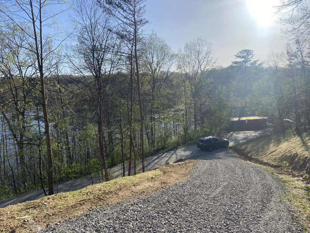 974 Cliffs Edge Road East Bernstadt KY 40729
