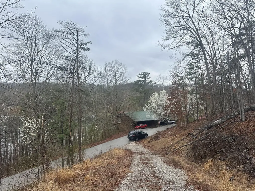 974 Cliffs Edge Road East Bernstadt KY 40729