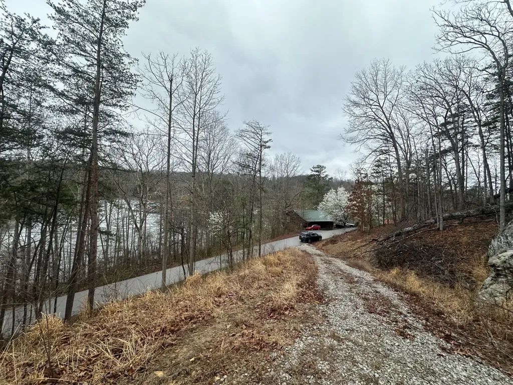 974 Cliffs Edge Road East Bernstadt KY 40729